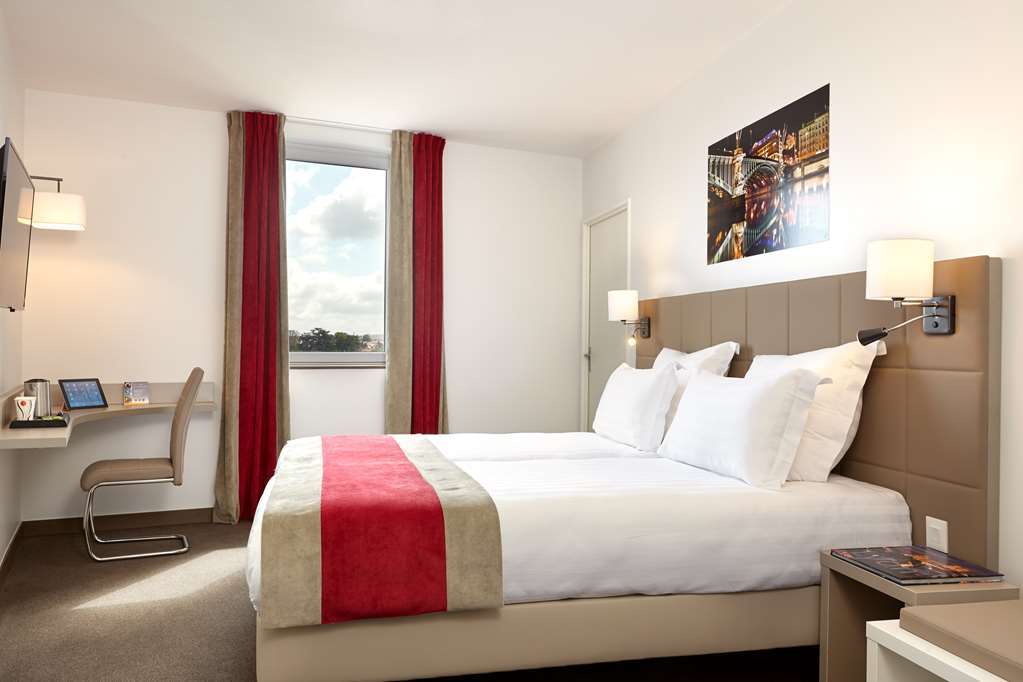 Hotel Kyriad Lyon Est Stadium Eurexpo Meyzieu